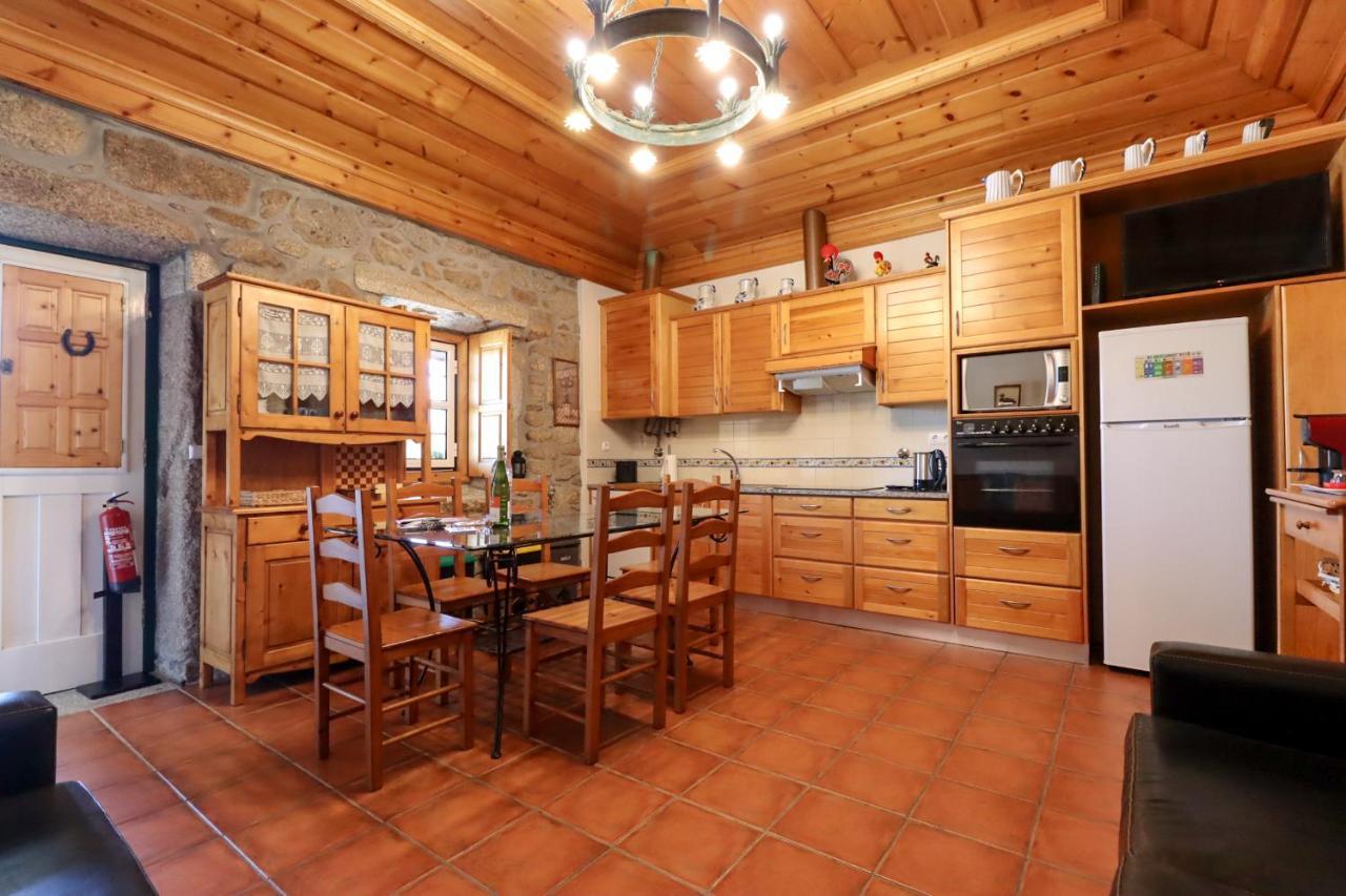 Casa Largo Do Porto - Country House With Swimming Pool Viana do Castelo Bagian luar foto